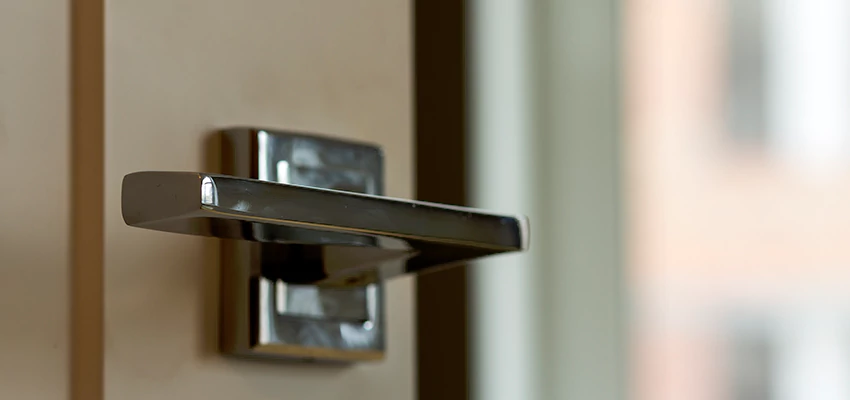 Door Lever Knob Repair in Holtville, California