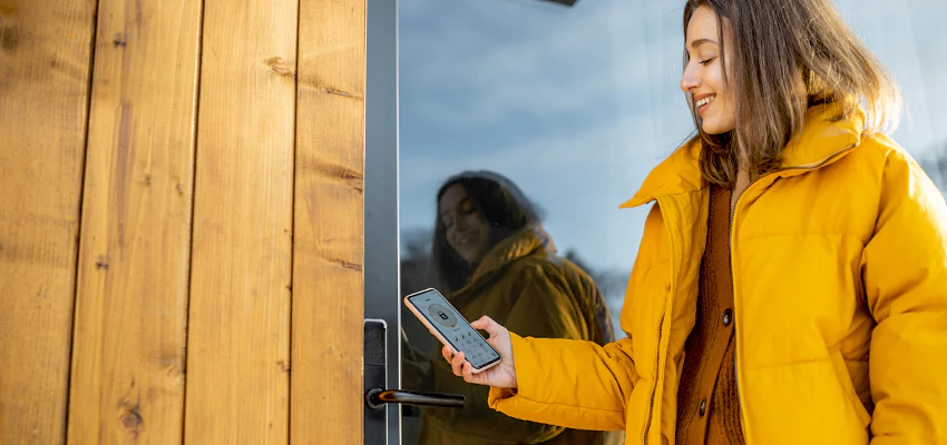Fingerprint Smart Locks Installation Services in Holtville, California