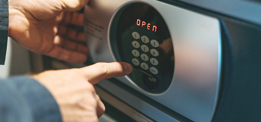 Cash Safe Openers in Holtville, California